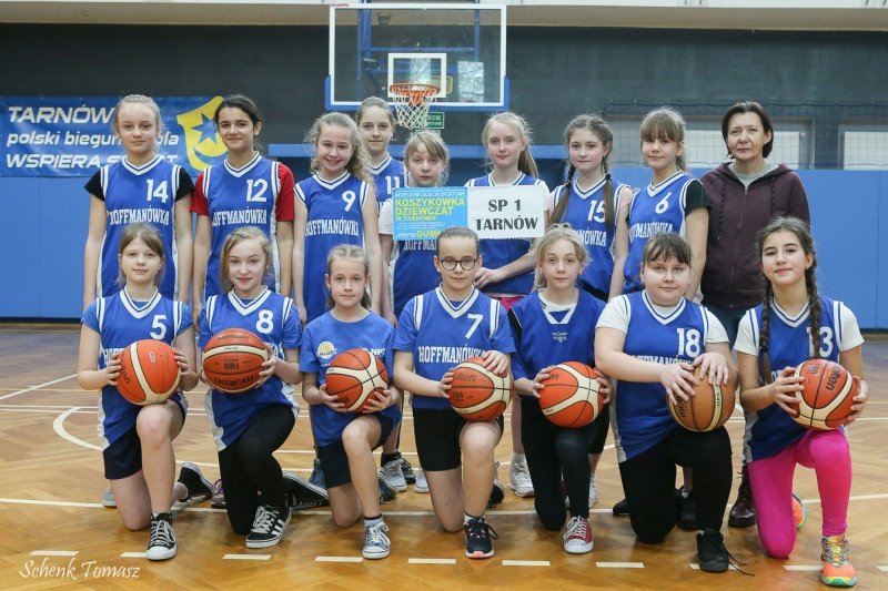 SP 3 Tarnów triumfatorem IV turnieju Pucharu Tarnowa w koszykówce