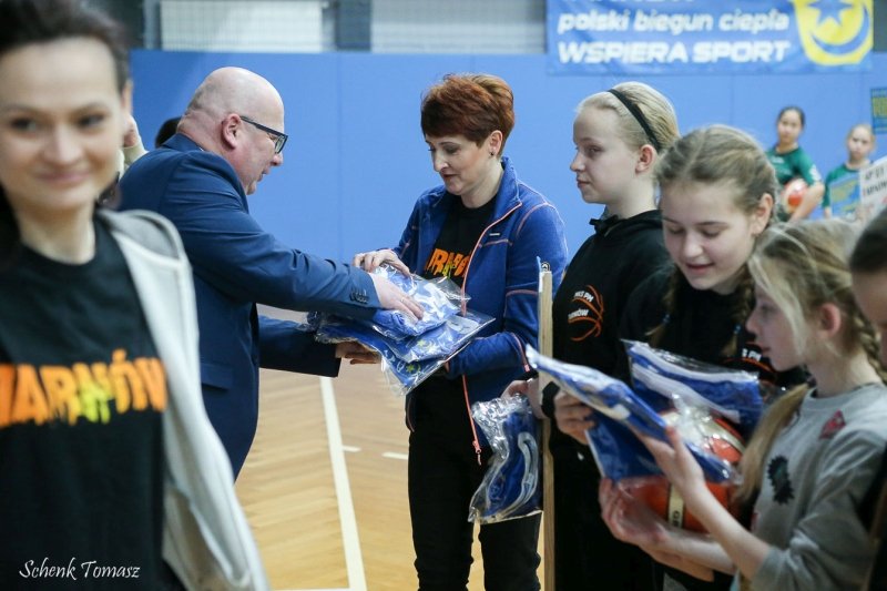 SP 3 Tarnów triumfatorem IV turnieju Pucharu Tarnowa w koszykówce