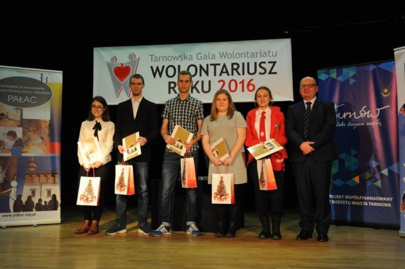 Najlepsi tarnowscy wolontariusze uhonorowani - V Gala w Pałacu  Młodzieży