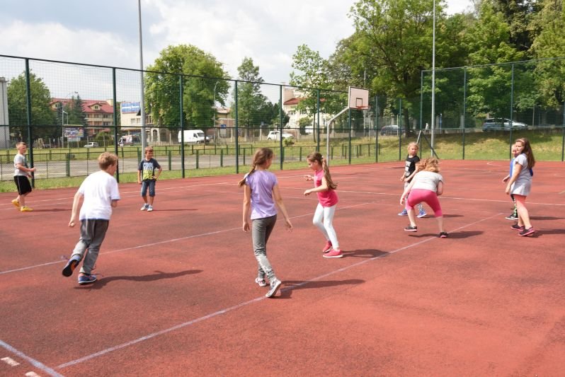 Zajęcia komputerowe i sportowe