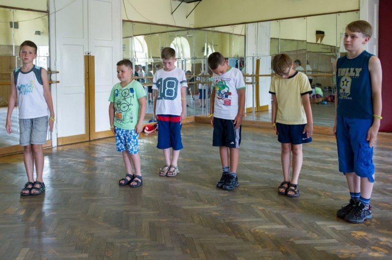 Akcja Lato - Zajęcia taneczne.Nauka kroków do Poloneza