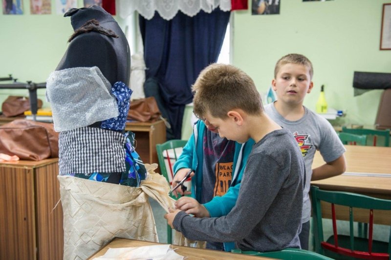 Akcja Lato - Zajęcia w Pracowni Kroju i Szycia