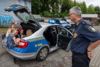TZH_9581