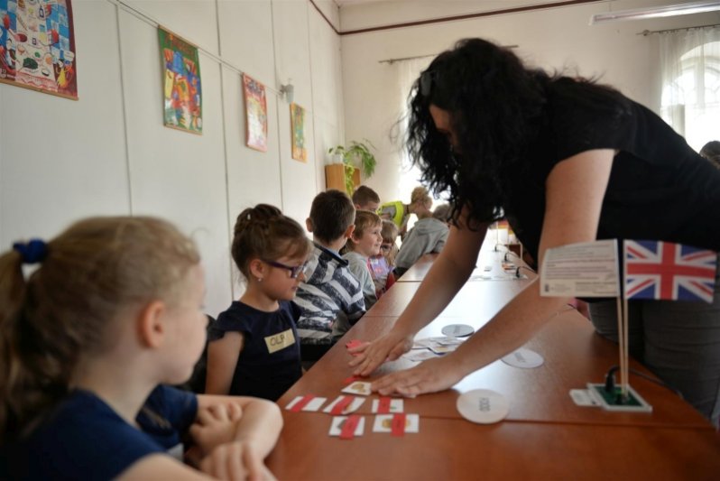 Uśmiechnięta i ciekawa Majówka z Pałacem